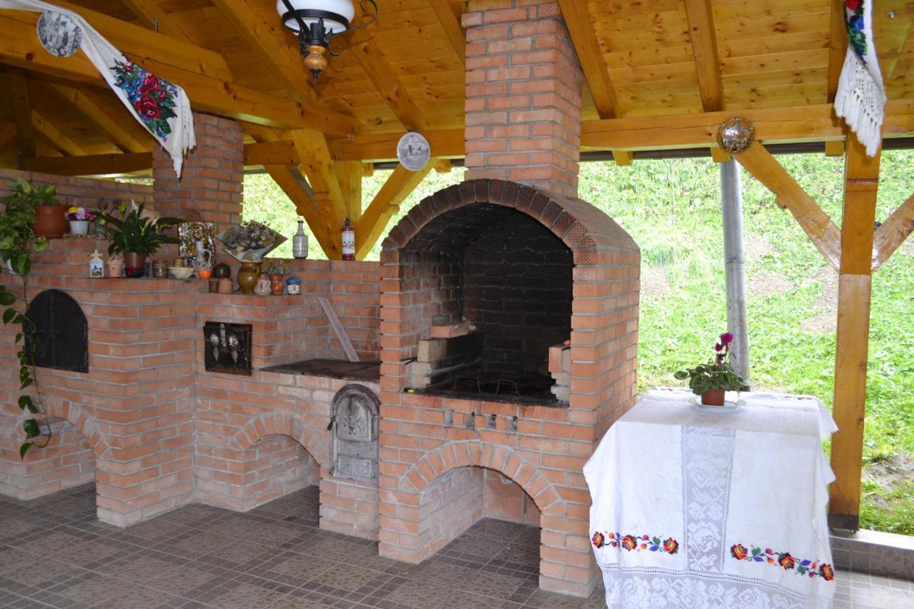 Pensiunea Malinul Bîrsana Esterno foto