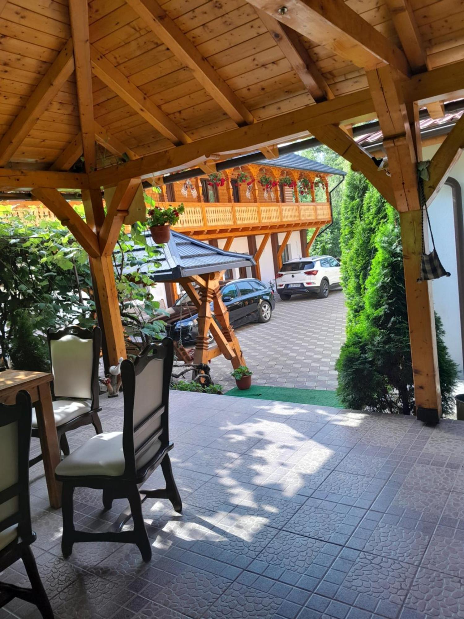 Pensiunea Malinul Bîrsana Esterno foto